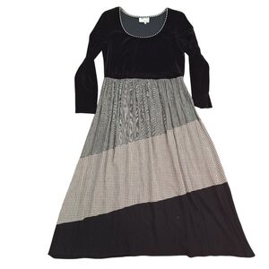 Jeffrey & Dara Vintage Velvet & Crinkle Mixed Print Long Sleeved Maxi Dress, L